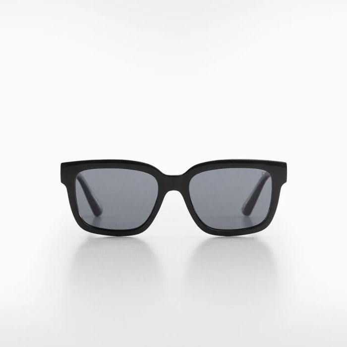 Polarised sunglasses